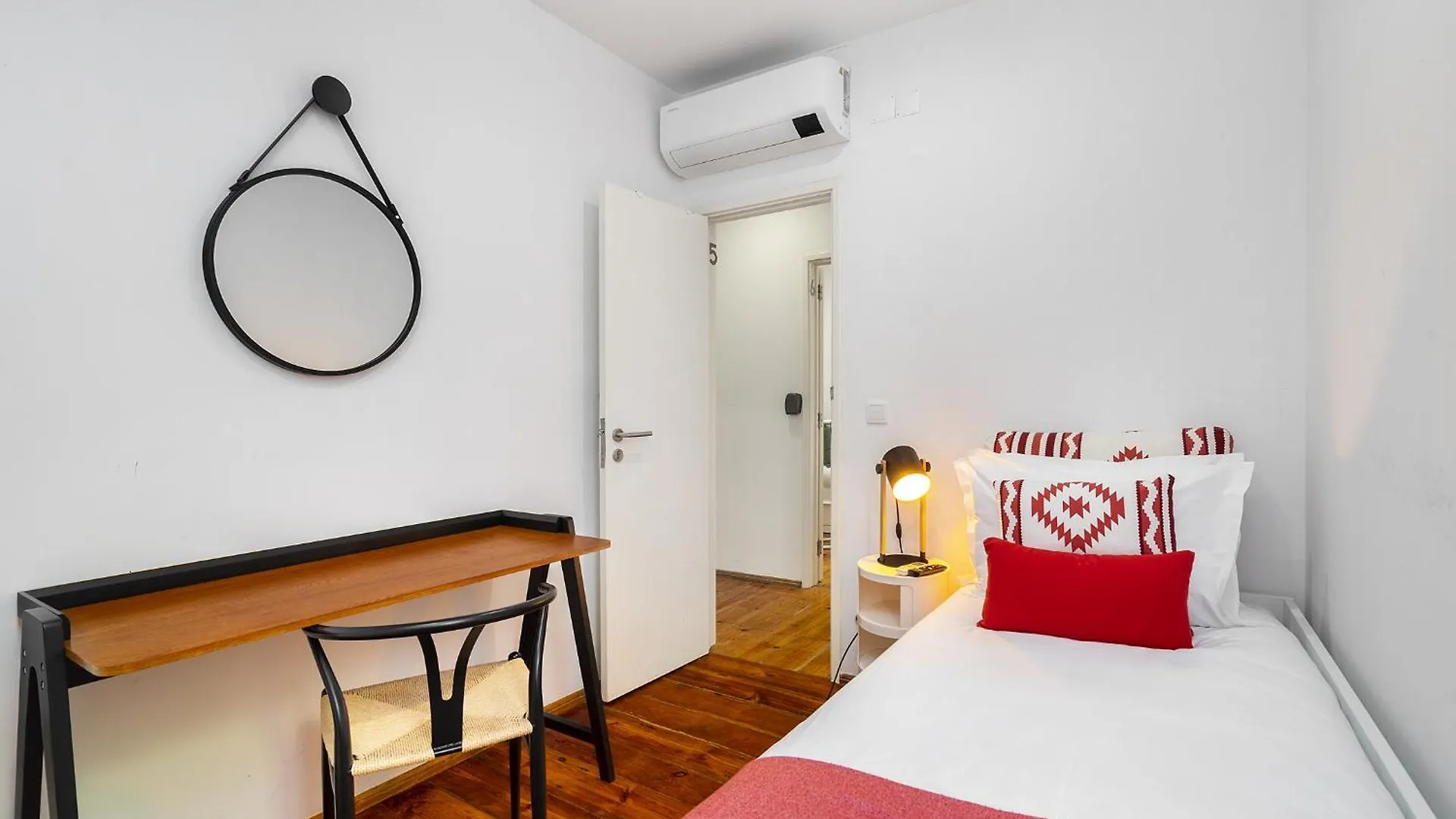 Whome Urban Tech Retreat, Modern Hubs For Remote Living Lisboa